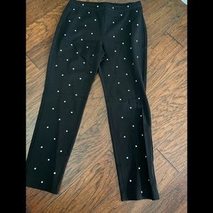 Gorgeous thick stretchy pant leggings with pearls in front